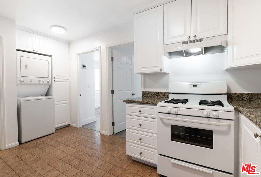 616 N Formosa Ave