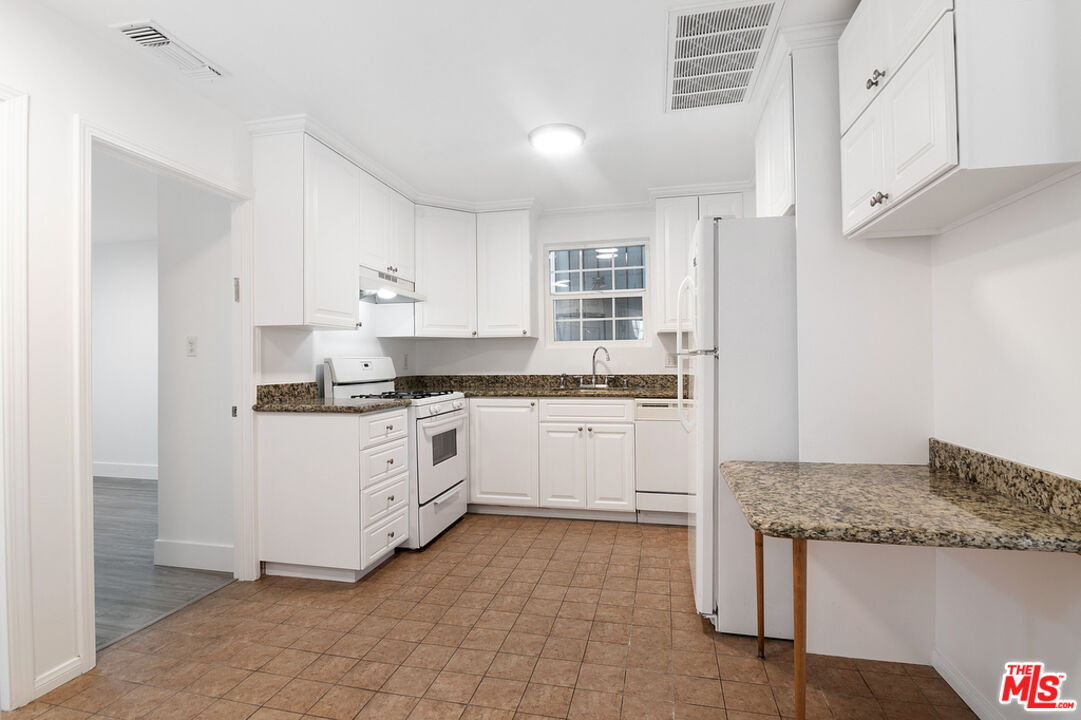 616 N Formosa Ave