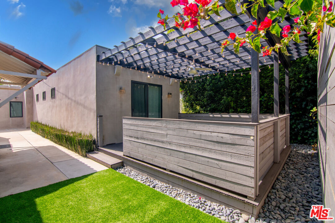 616 N Formosa Ave
