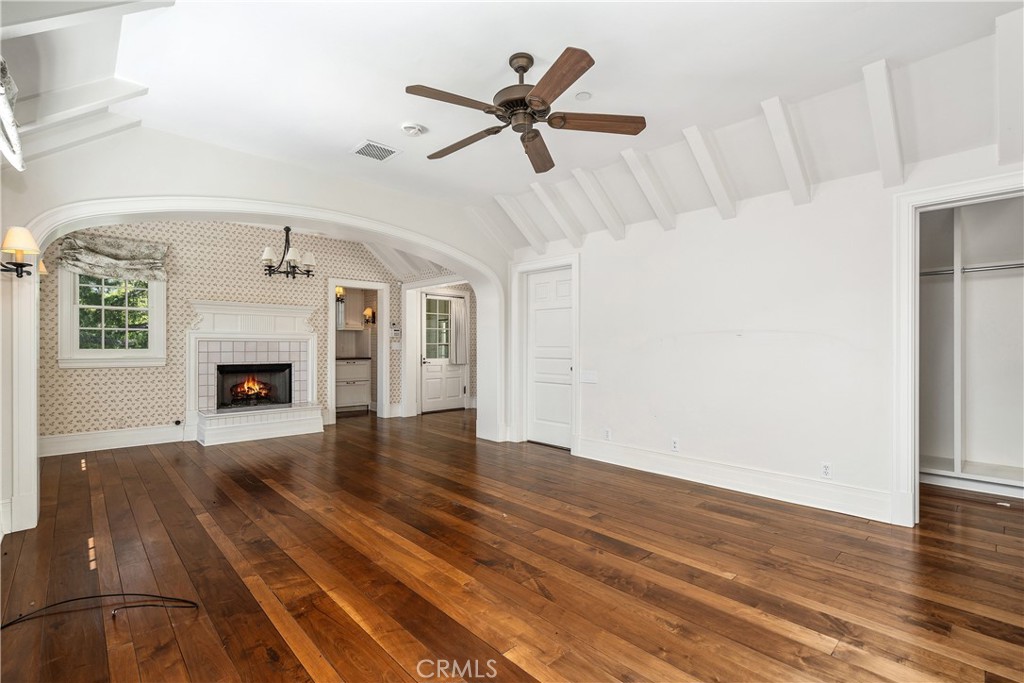 10343 Valley Spring