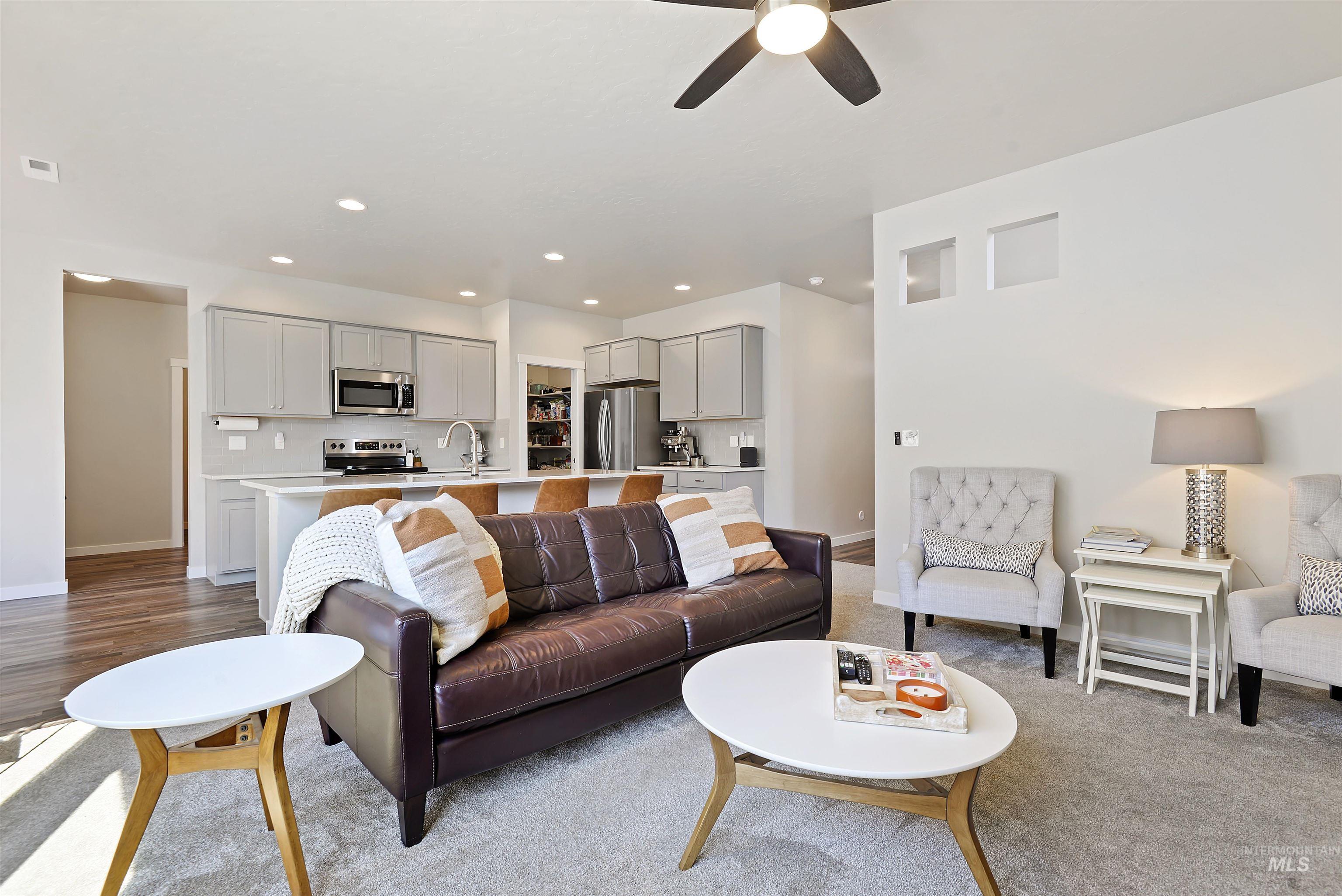 1993 W Wood Chip Dr.