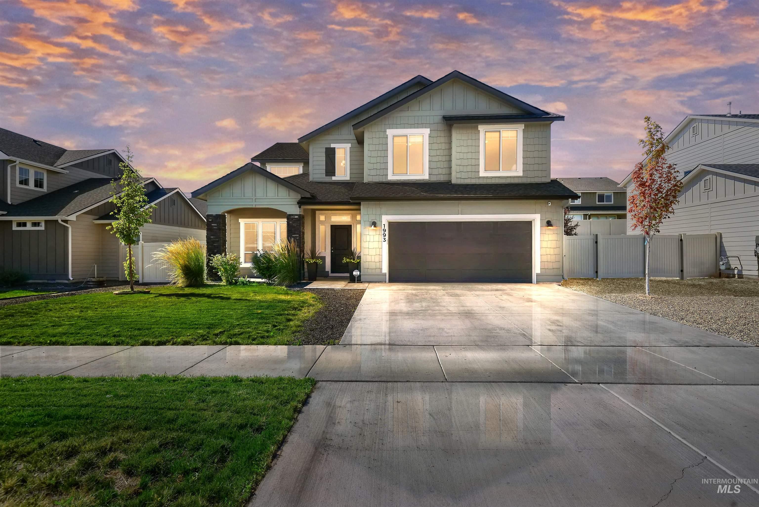 1993 W Wood Chip Dr.