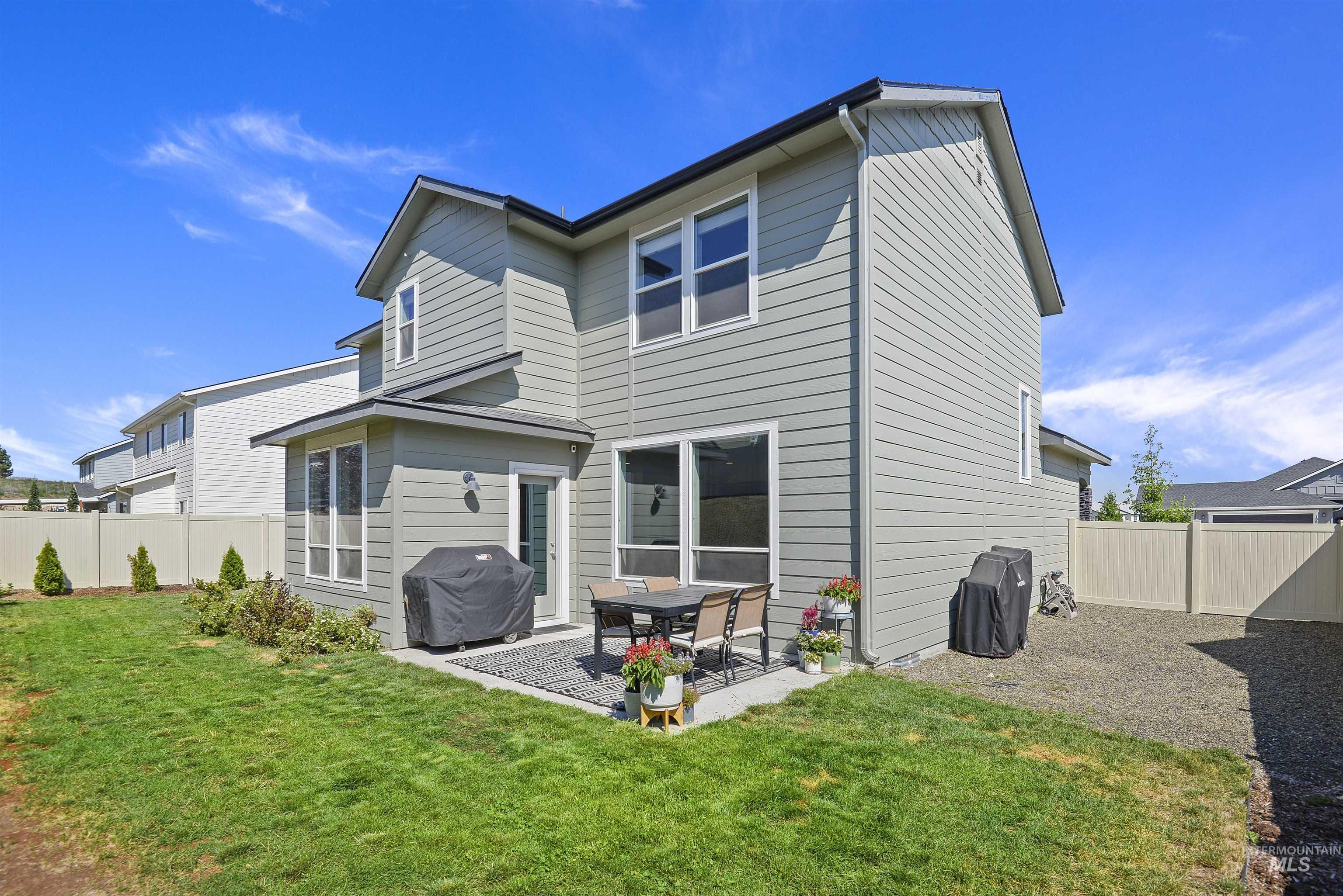 1993 W Wood Chip Dr.