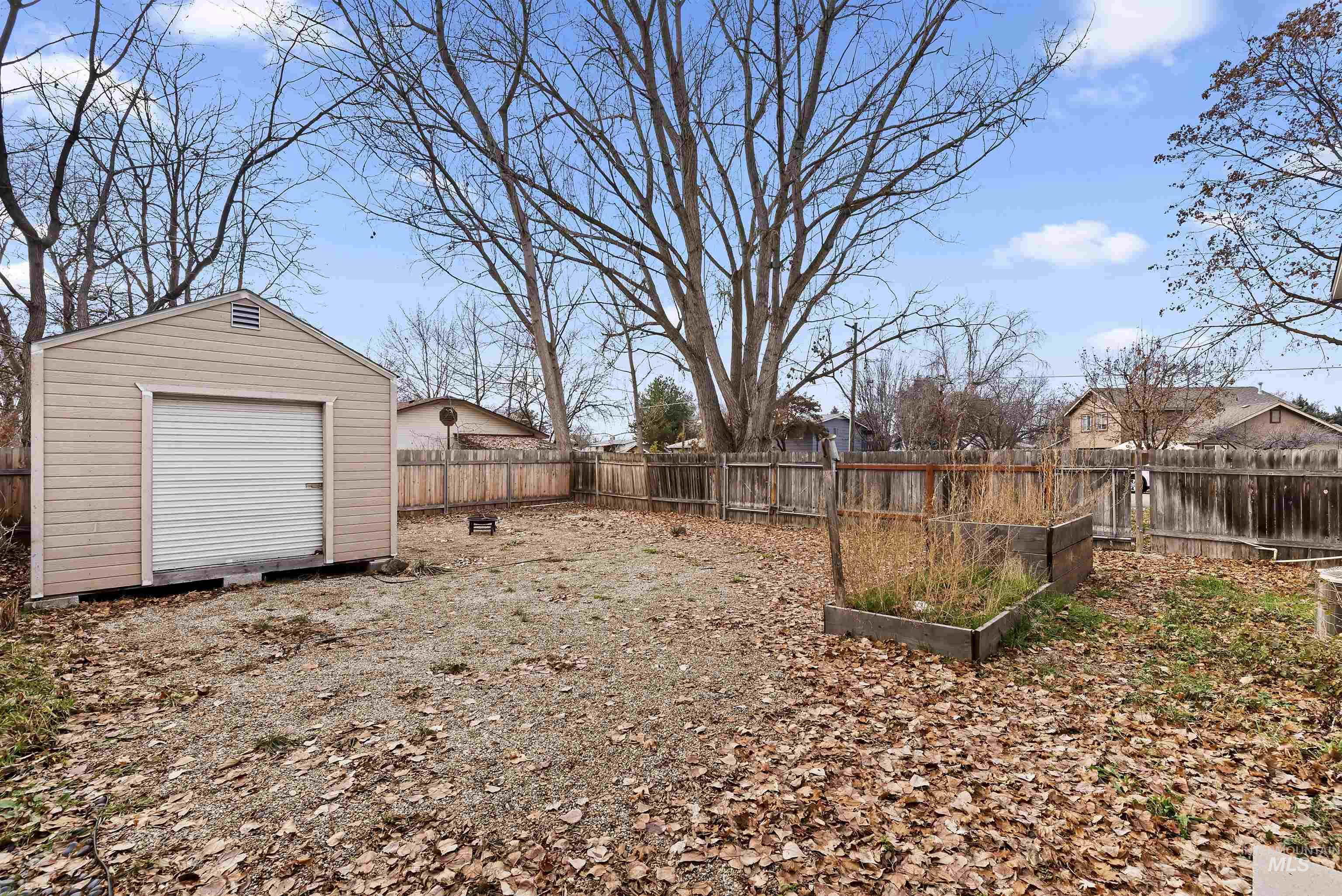 4204 N Linda Vista Lane