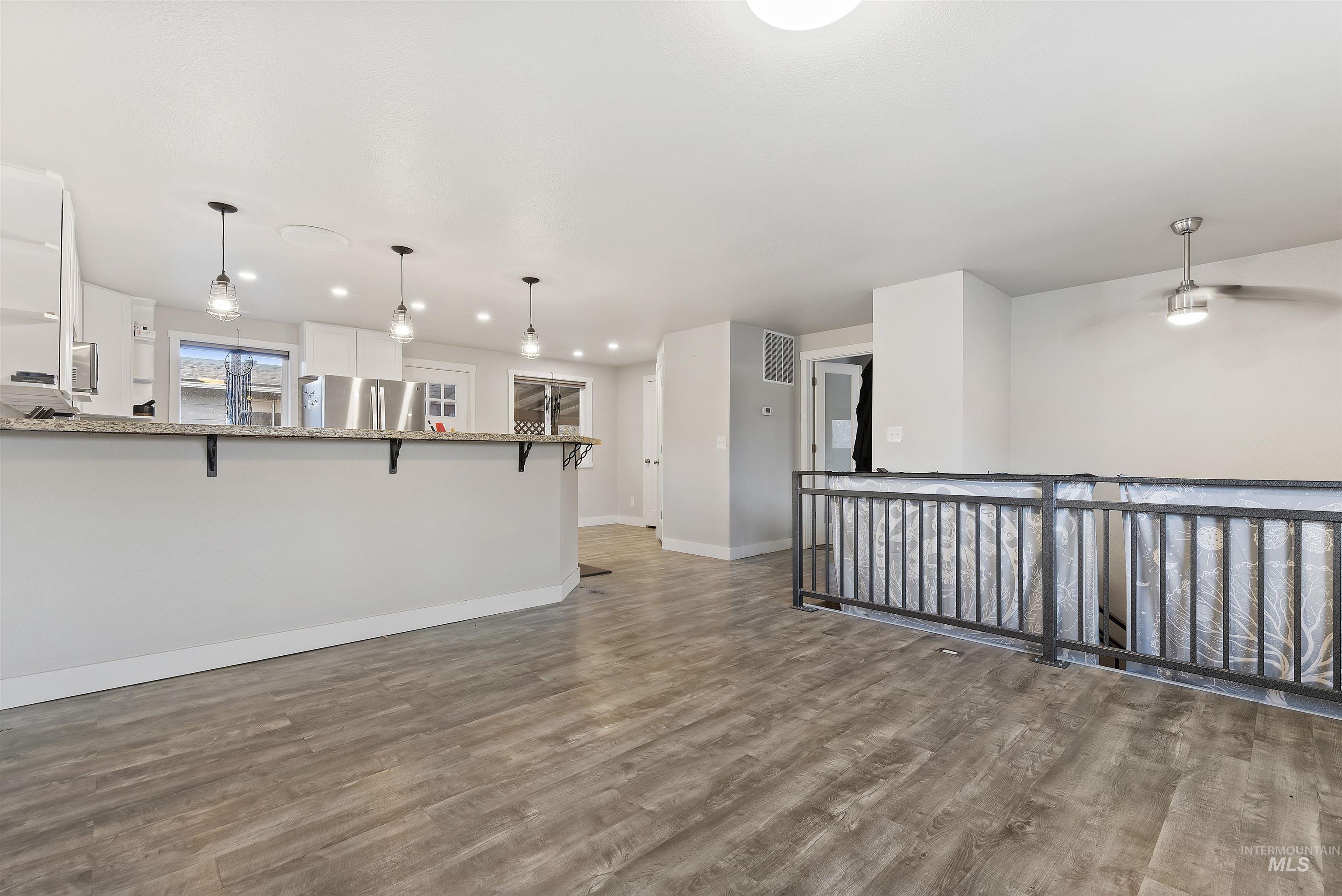 4204 N Linda Vista Lane