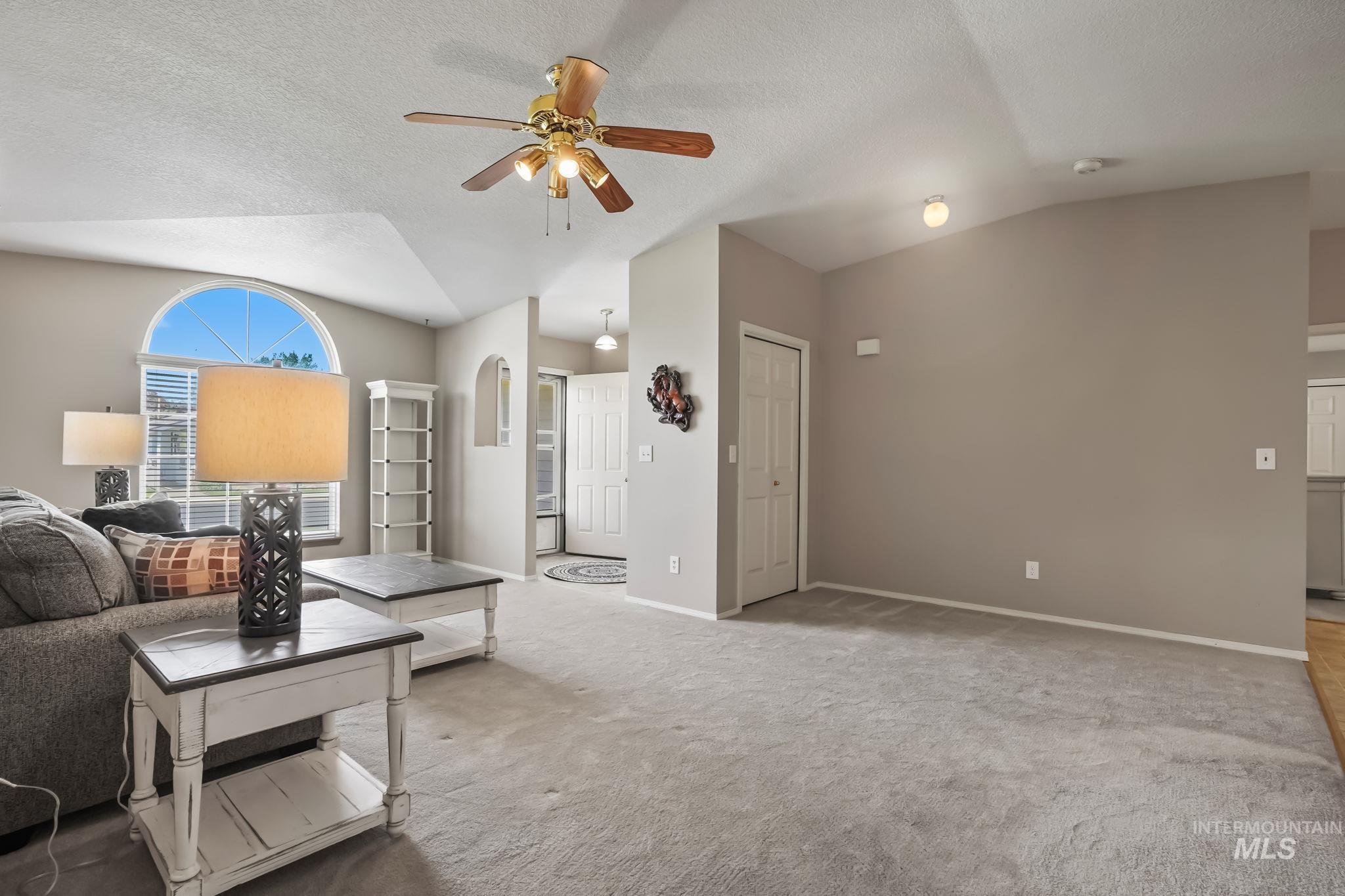 1100 Burnett Dr Unit: 237