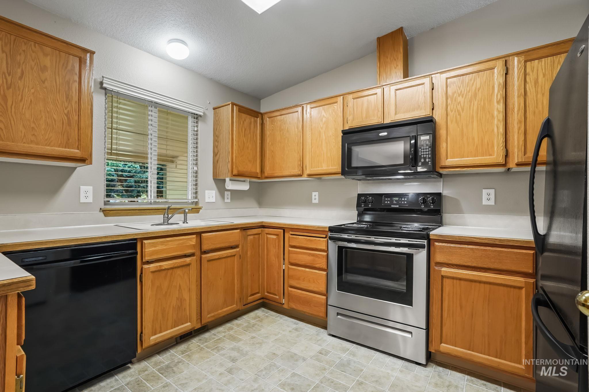 1100 Burnett Dr Unit: 237