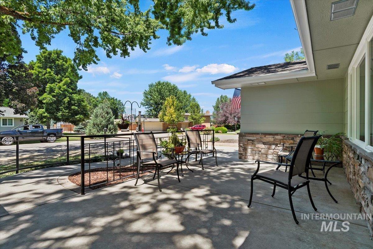 12603 W Castlewood Drive