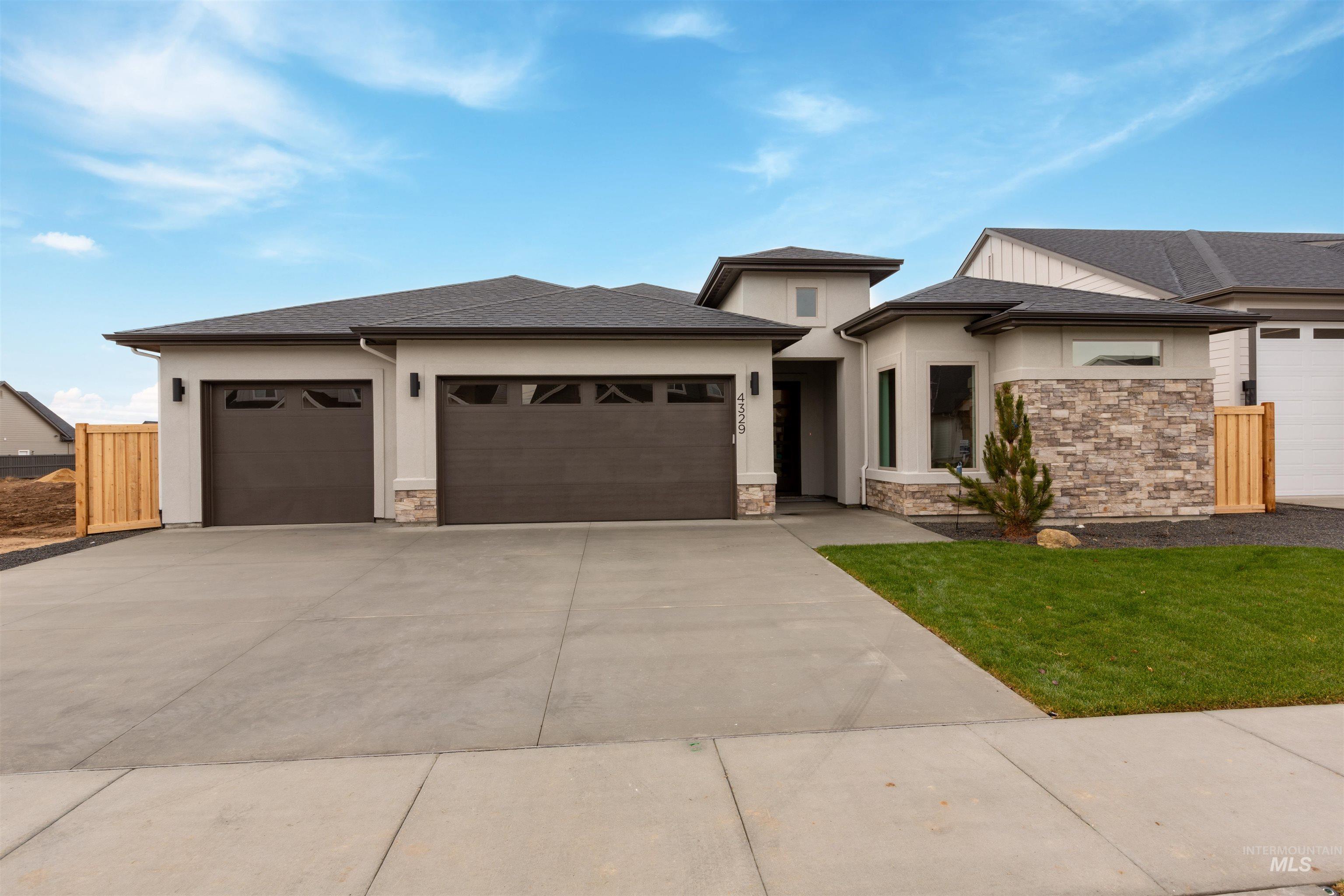 4329 N Madden Way