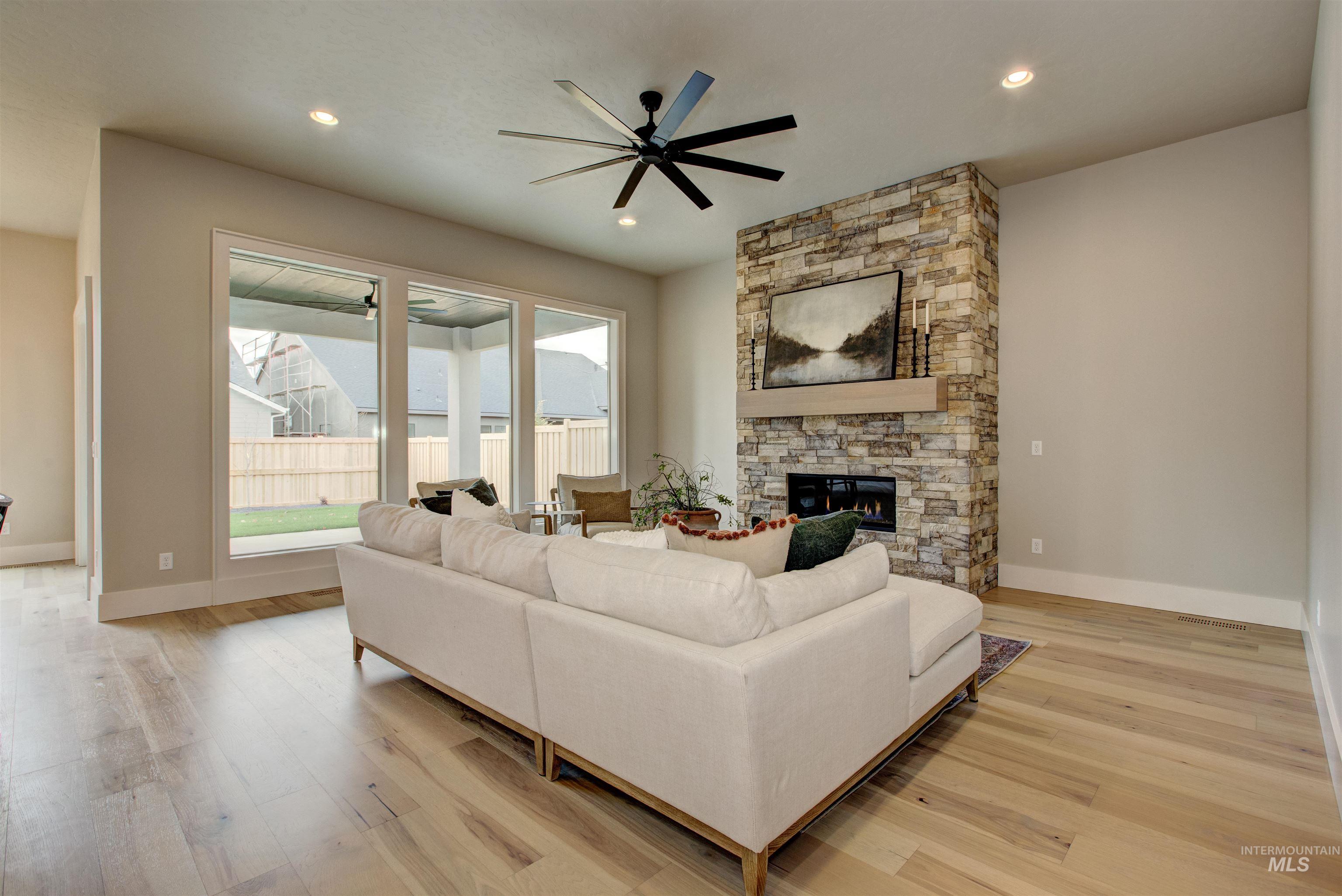 4329 N Madden Way