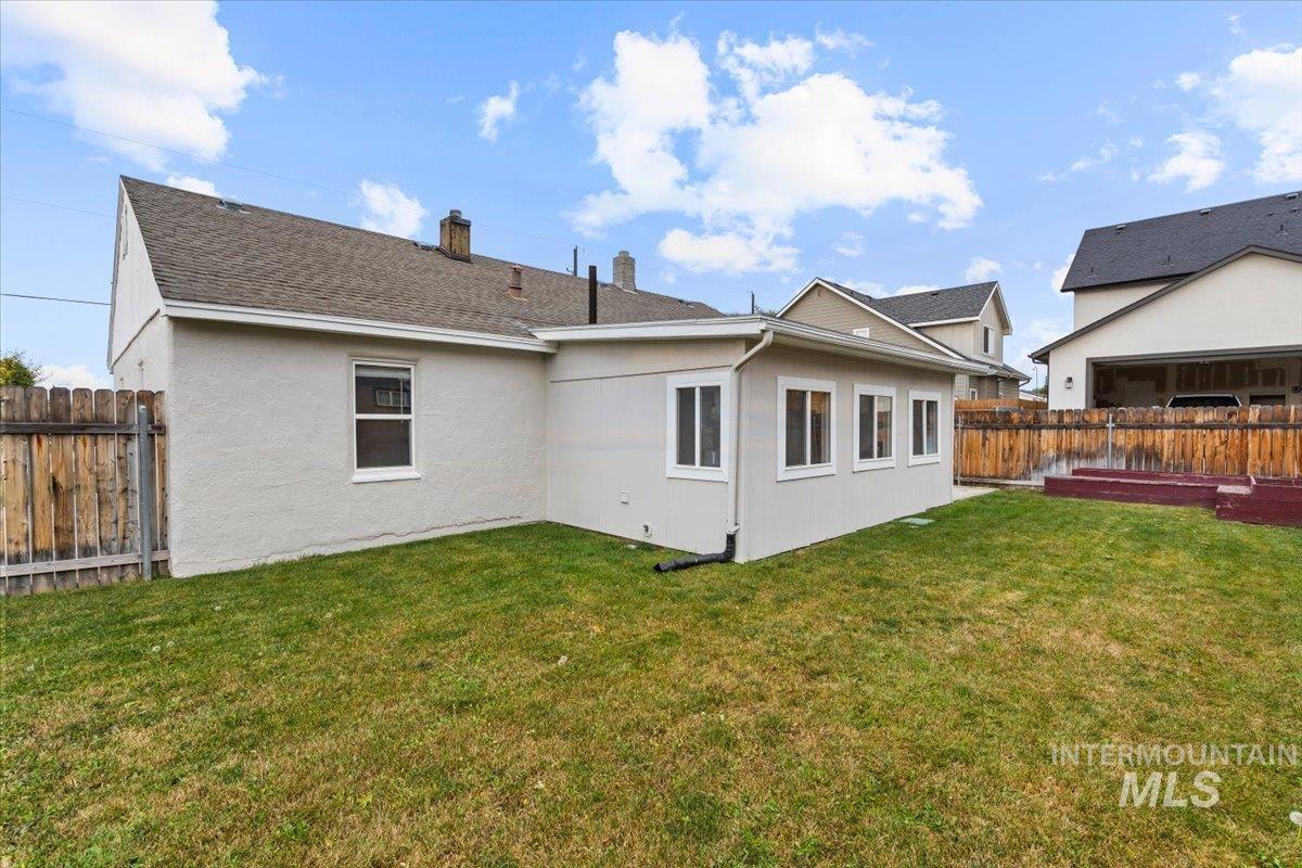 1908 S Eagleson Road