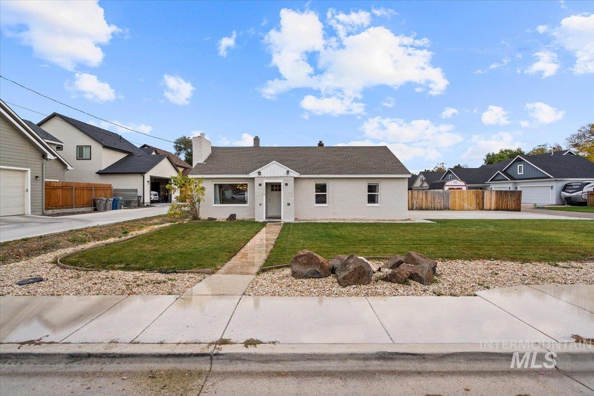 1908 S Eagleson Road