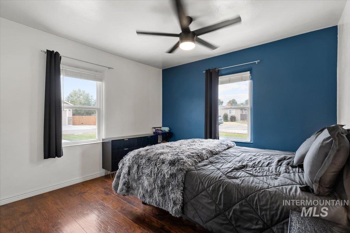 1908 S Eagleson Road