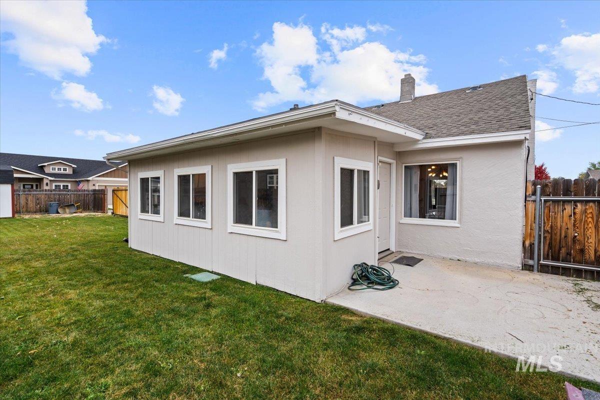 1908 S Eagleson Road