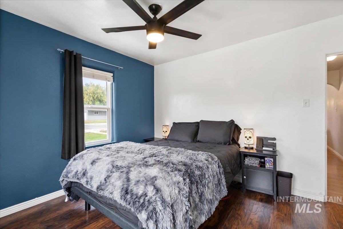 1908 S Eagleson Road