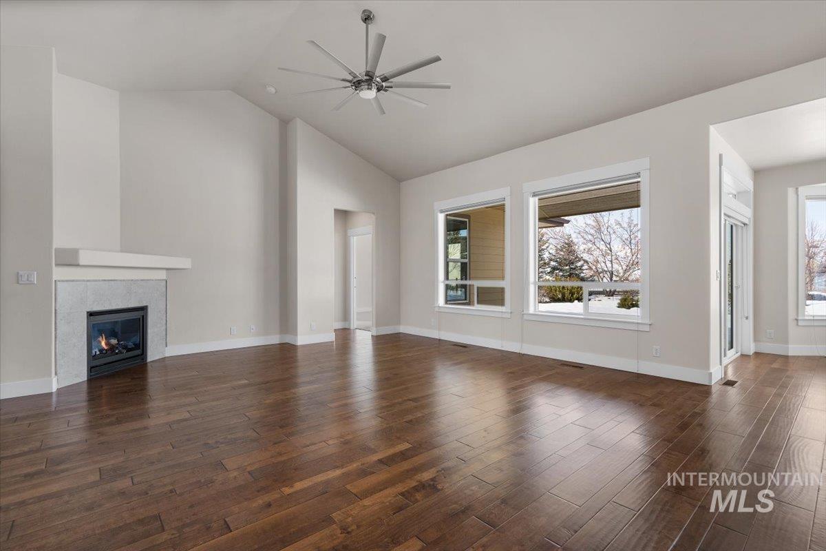 18575 N Goldenridge Place