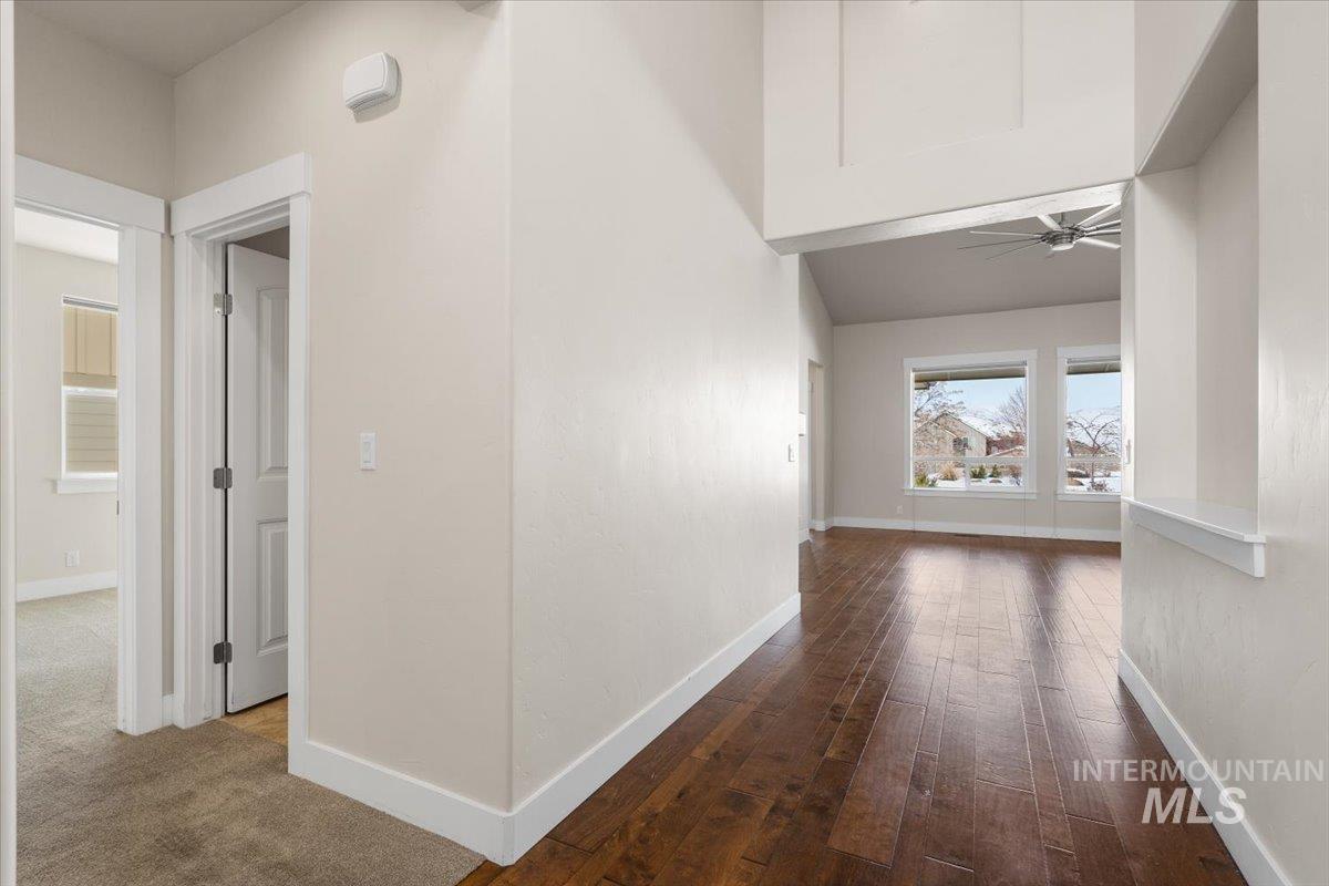 18575 N Goldenridge Place