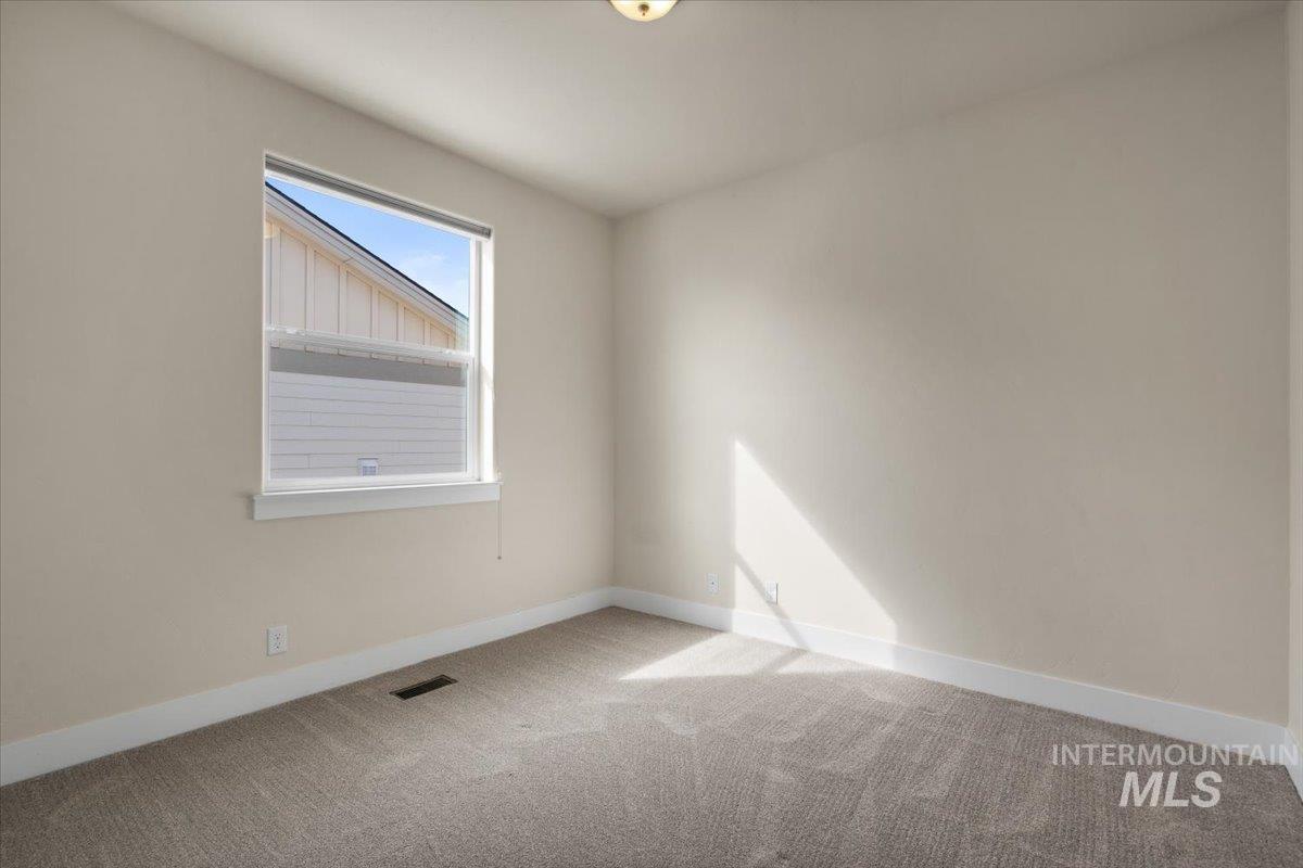 18575 N Goldenridge Place