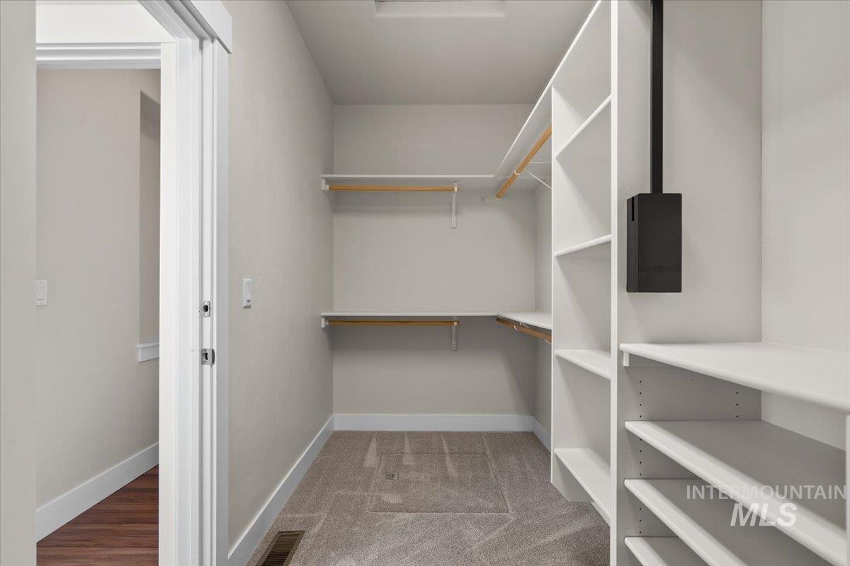 18575 N Goldenridge Place