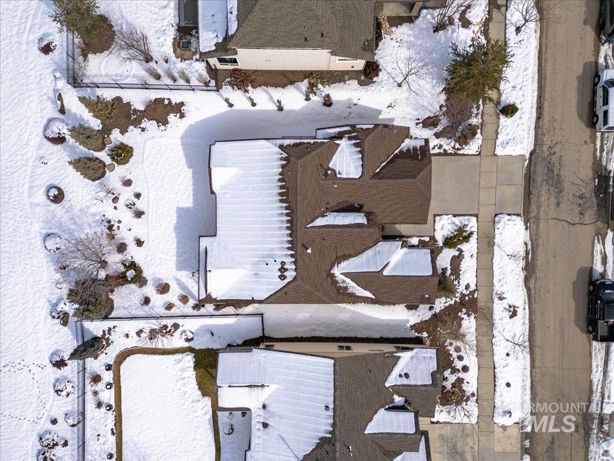 18575 N Goldenridge Place