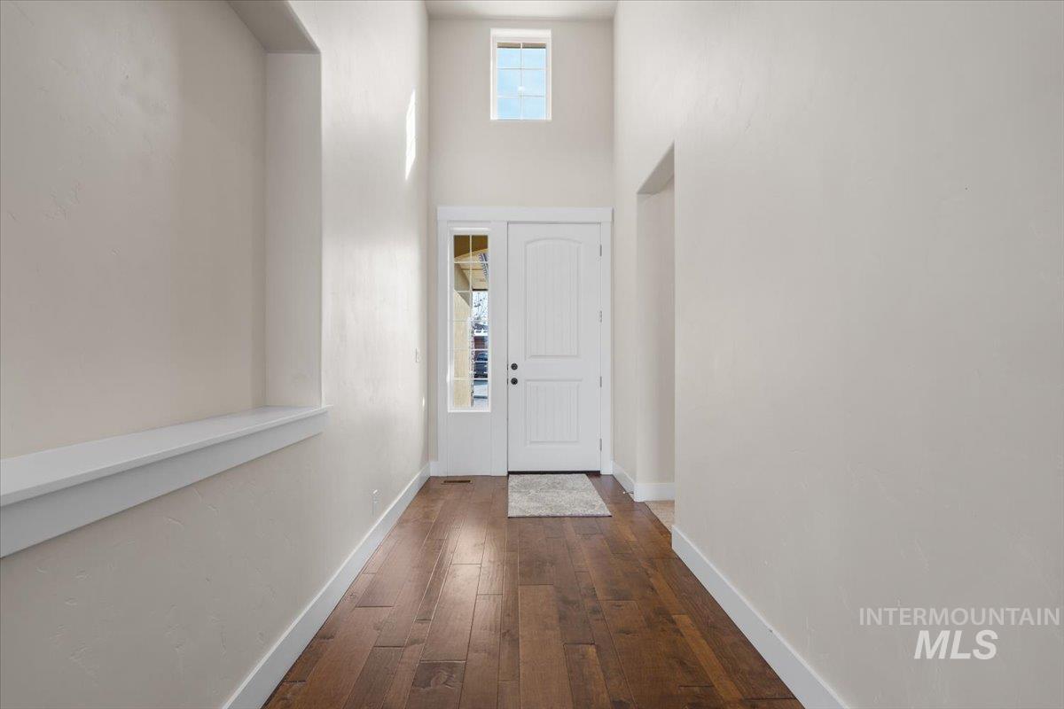 18575 N Goldenridge Place