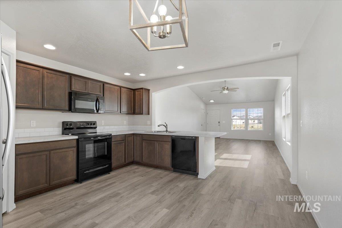 17697 N Harpster Way