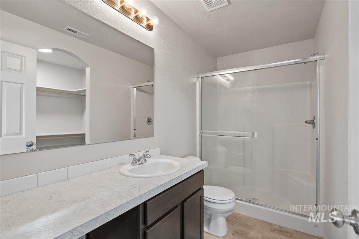 17697 N Harpster Way