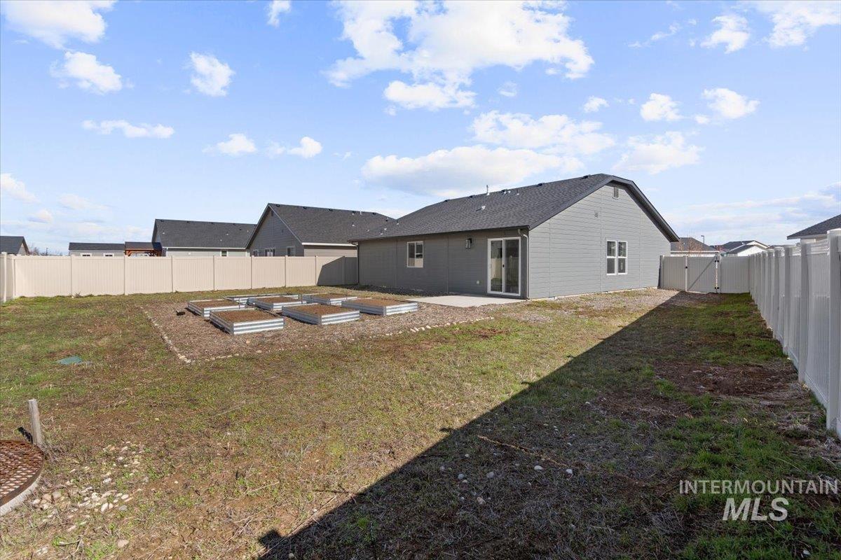 17697 N Harpster Way