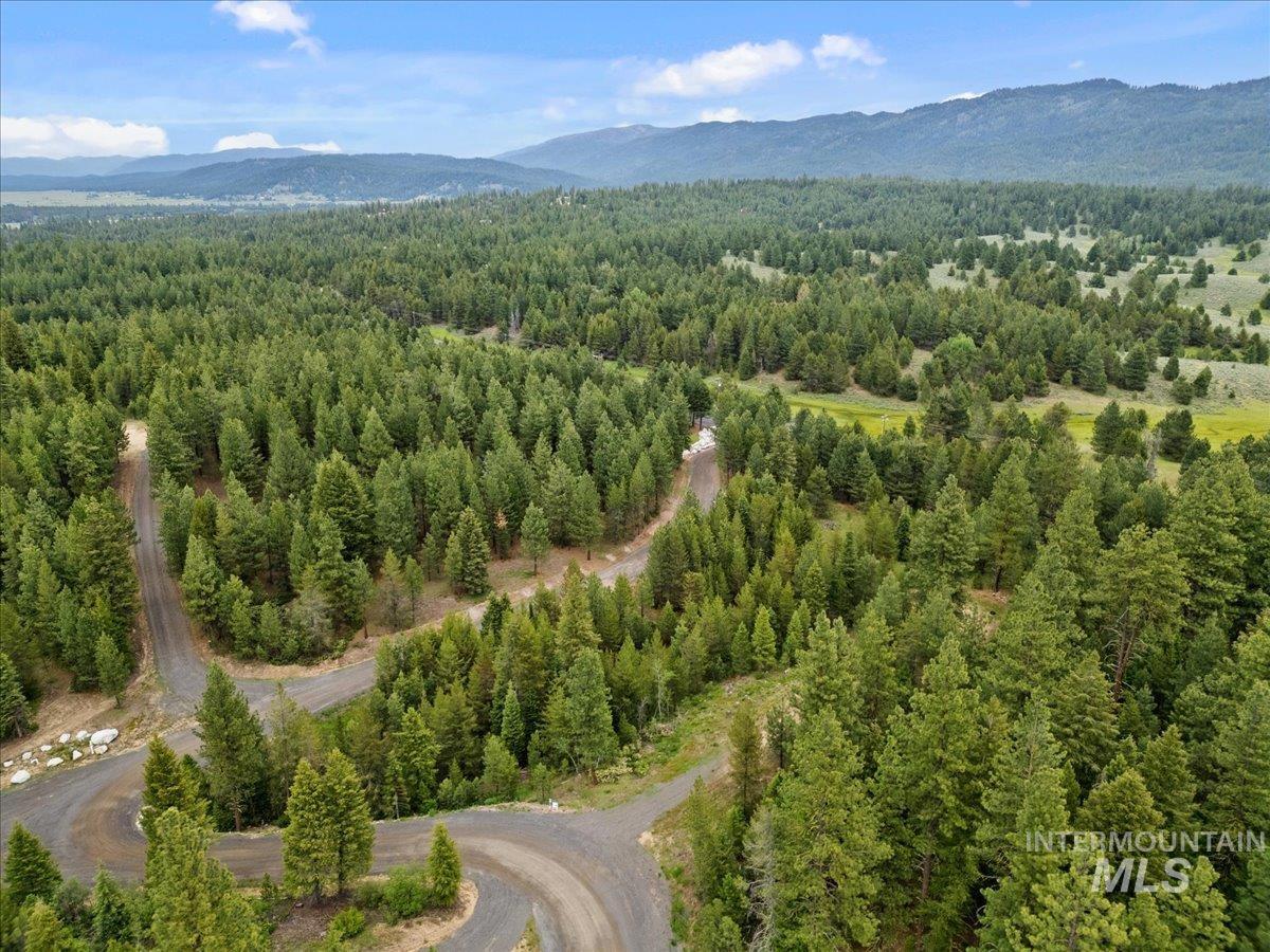 Lot 19 Saddle Rock Subdivision
