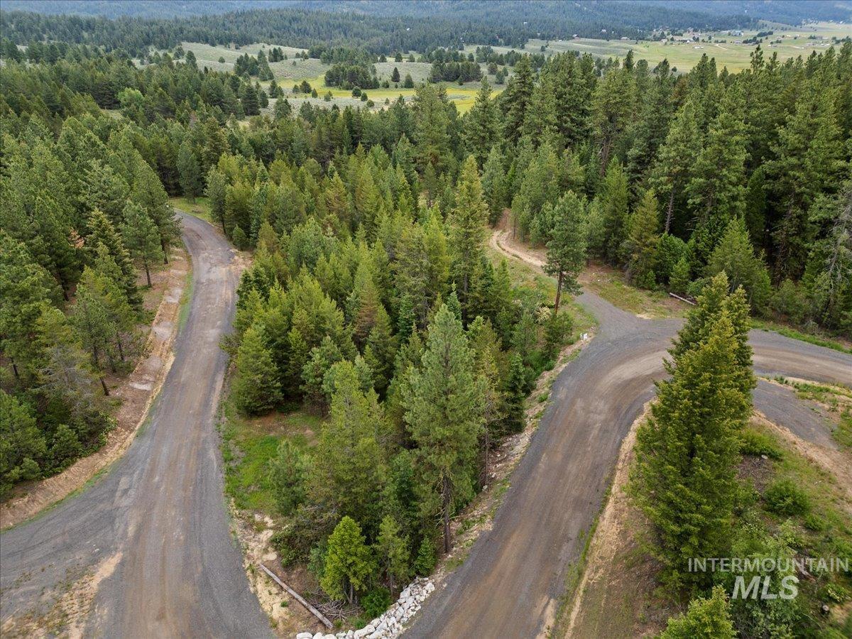 Lot 19 Saddle Rock Subdivision