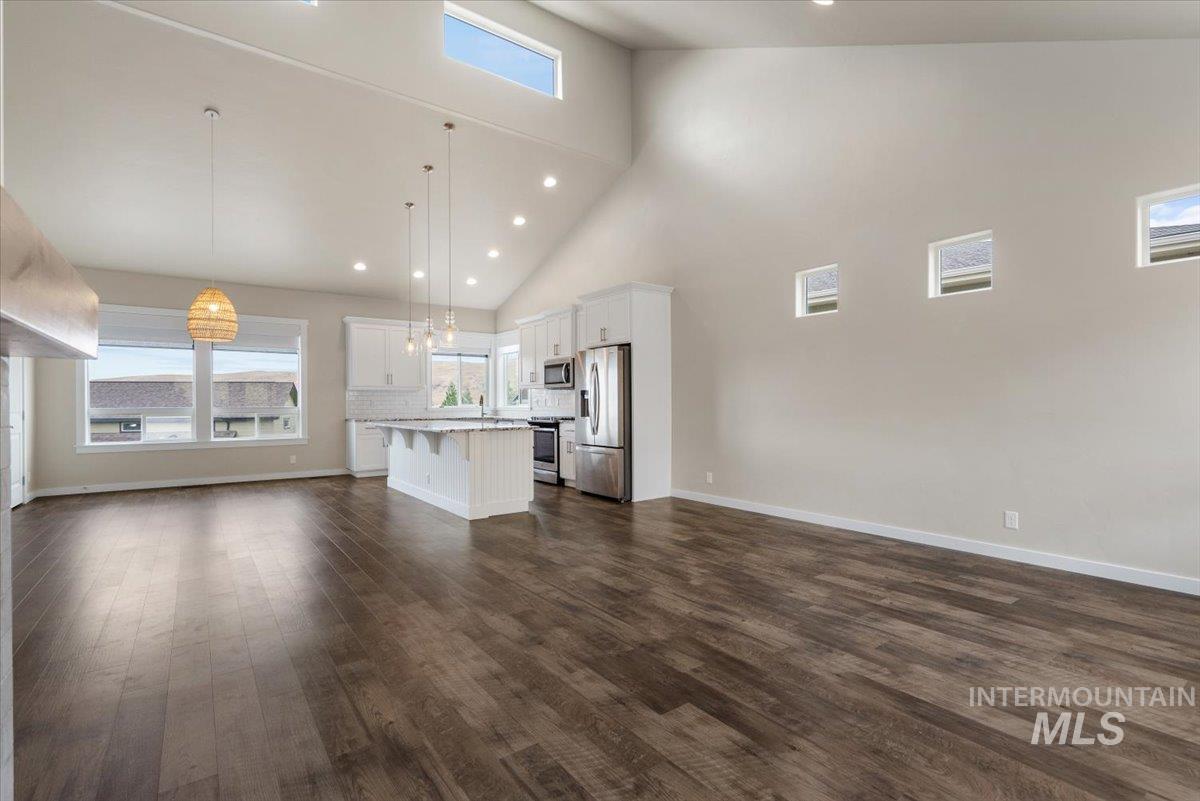19250 N Shepherds Pie Place