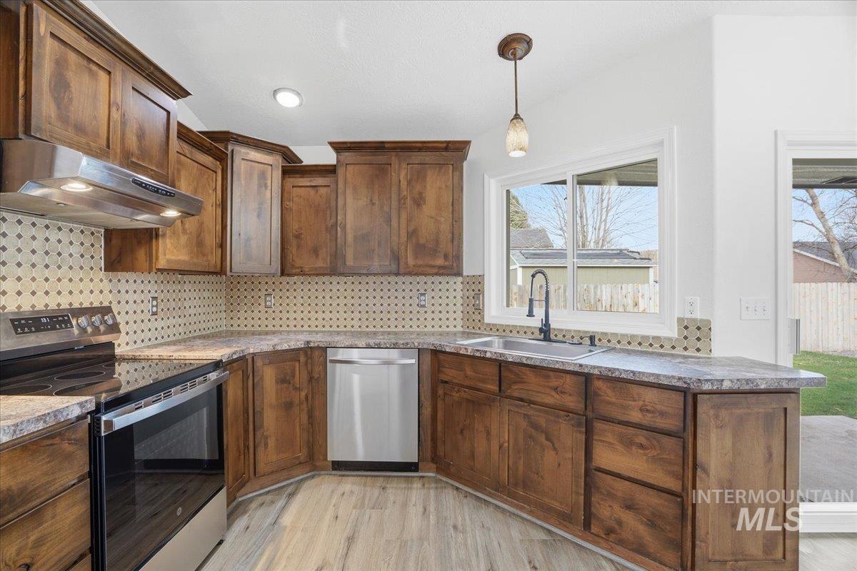 7994 W Whittaker St.