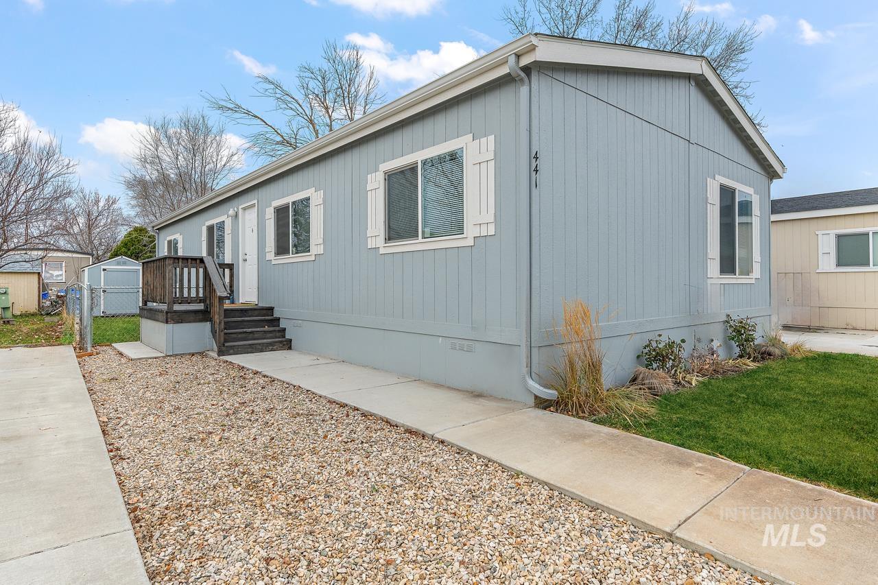 441 W Mesquite St.