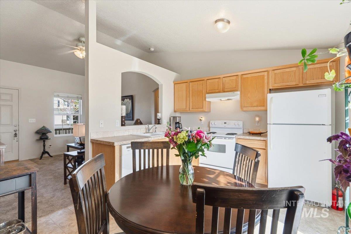 3530 S Twin Springs Way