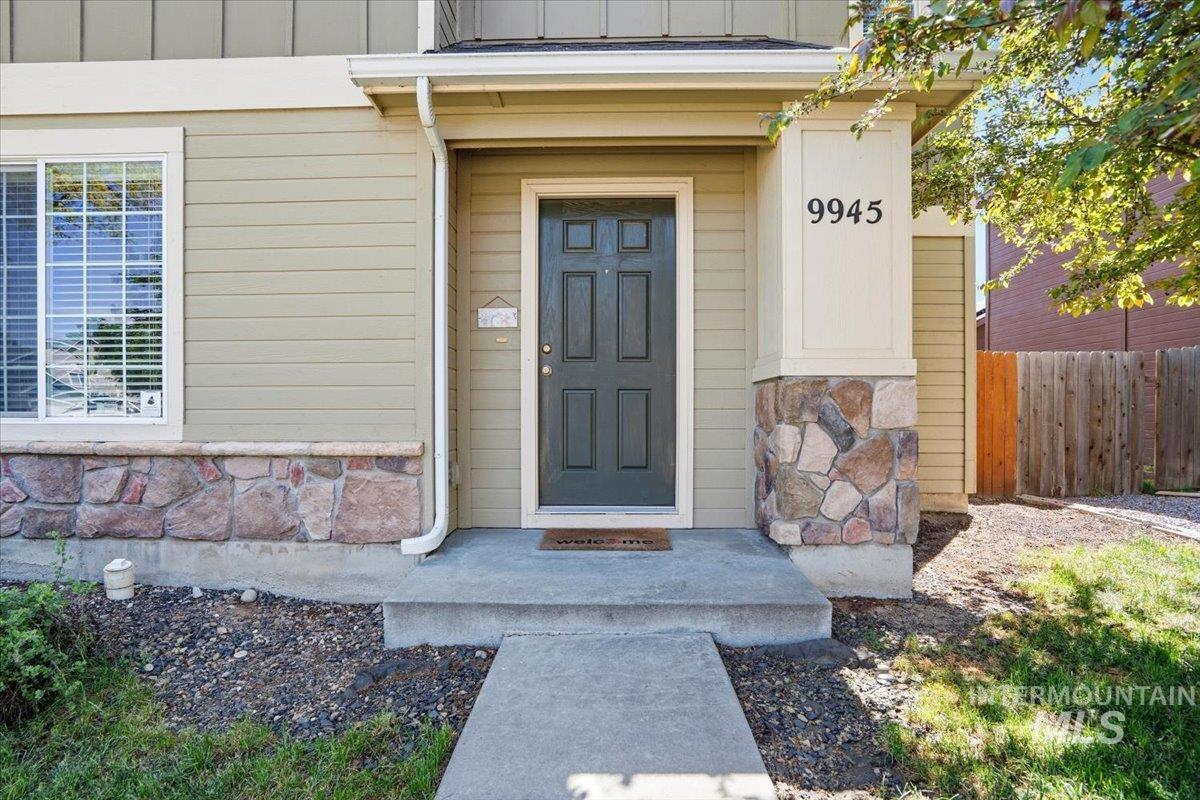 9945 W Bronze Street