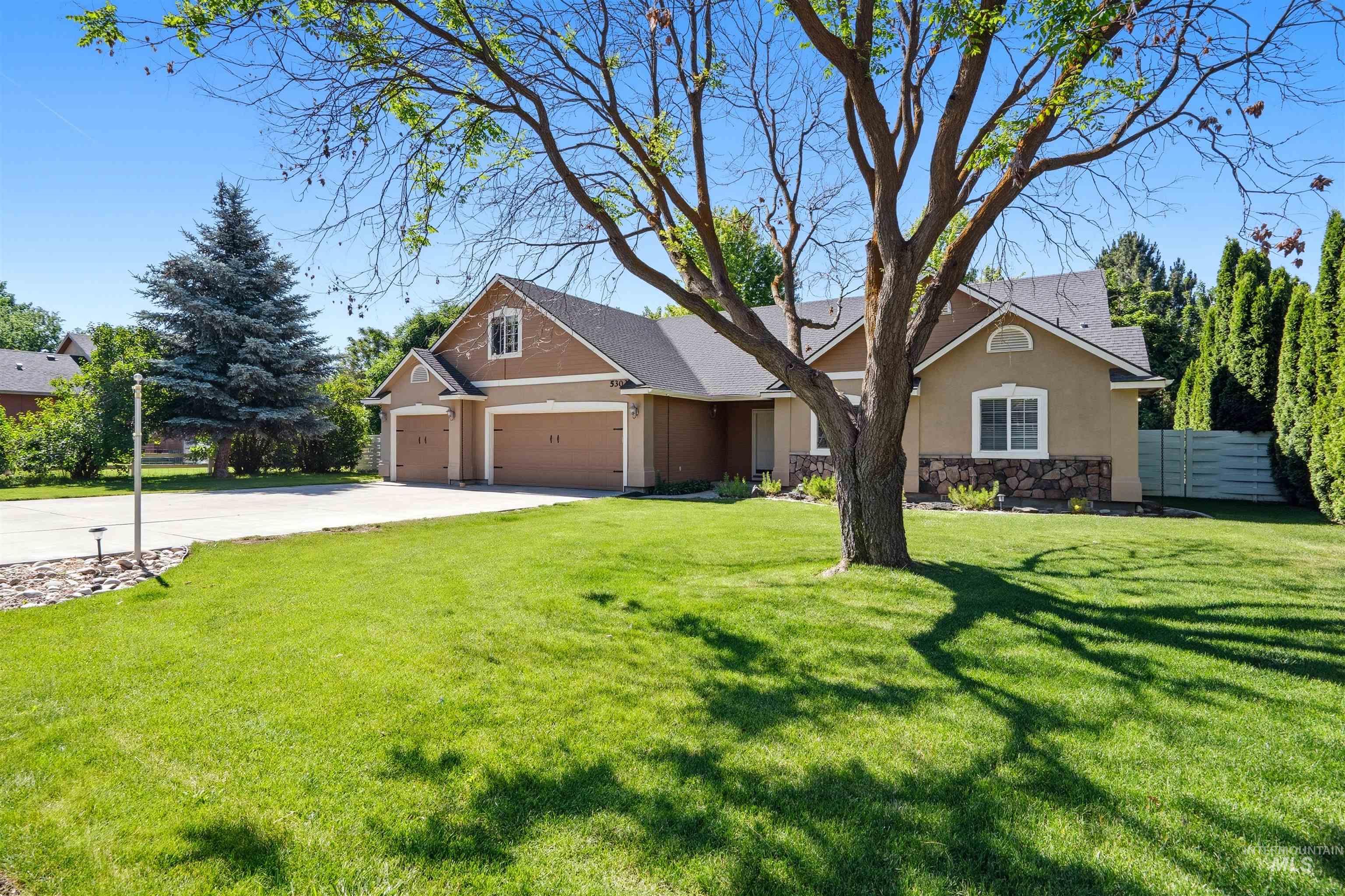 5303 Howard Lane