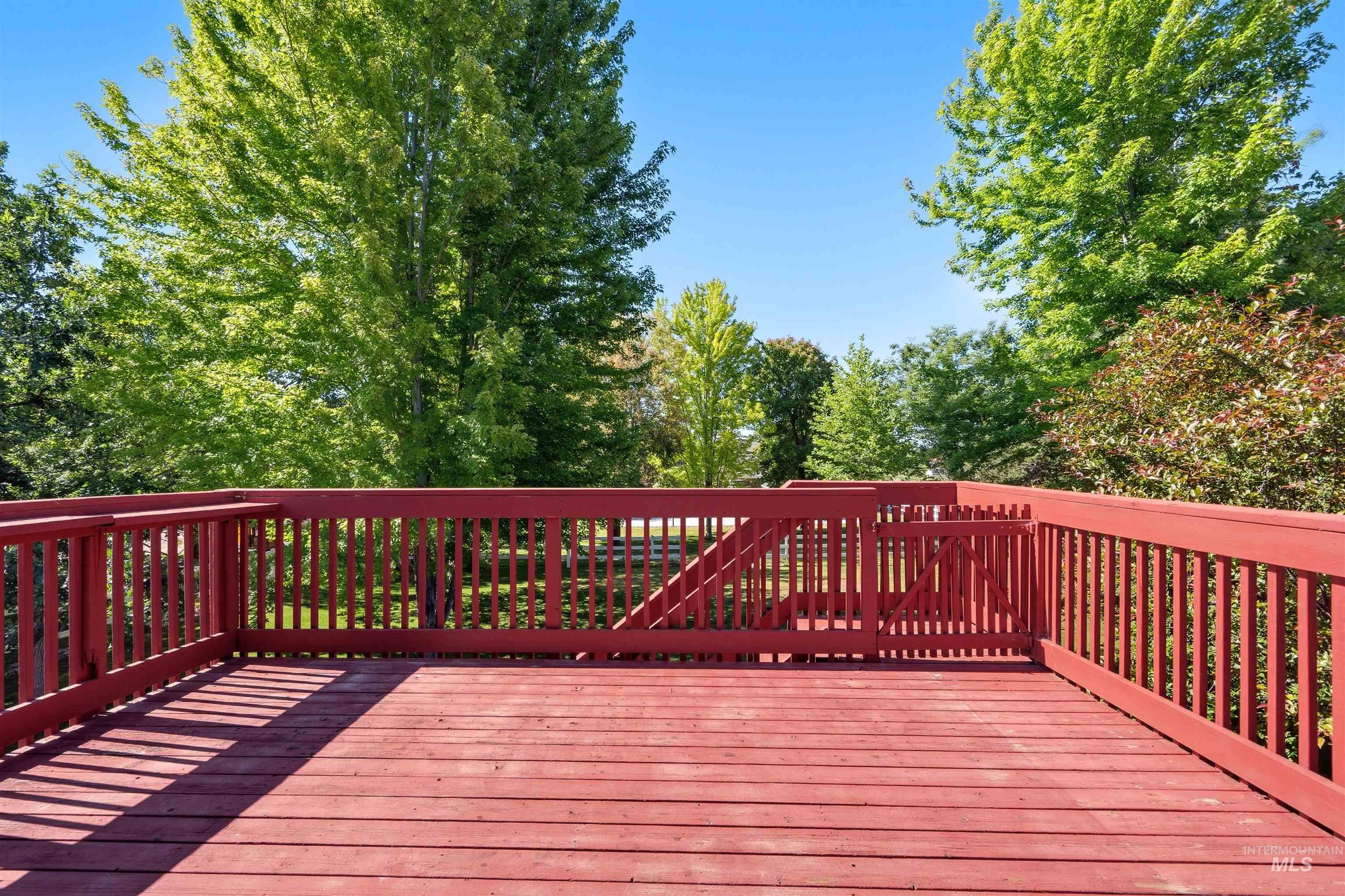 5303 Howard Lane