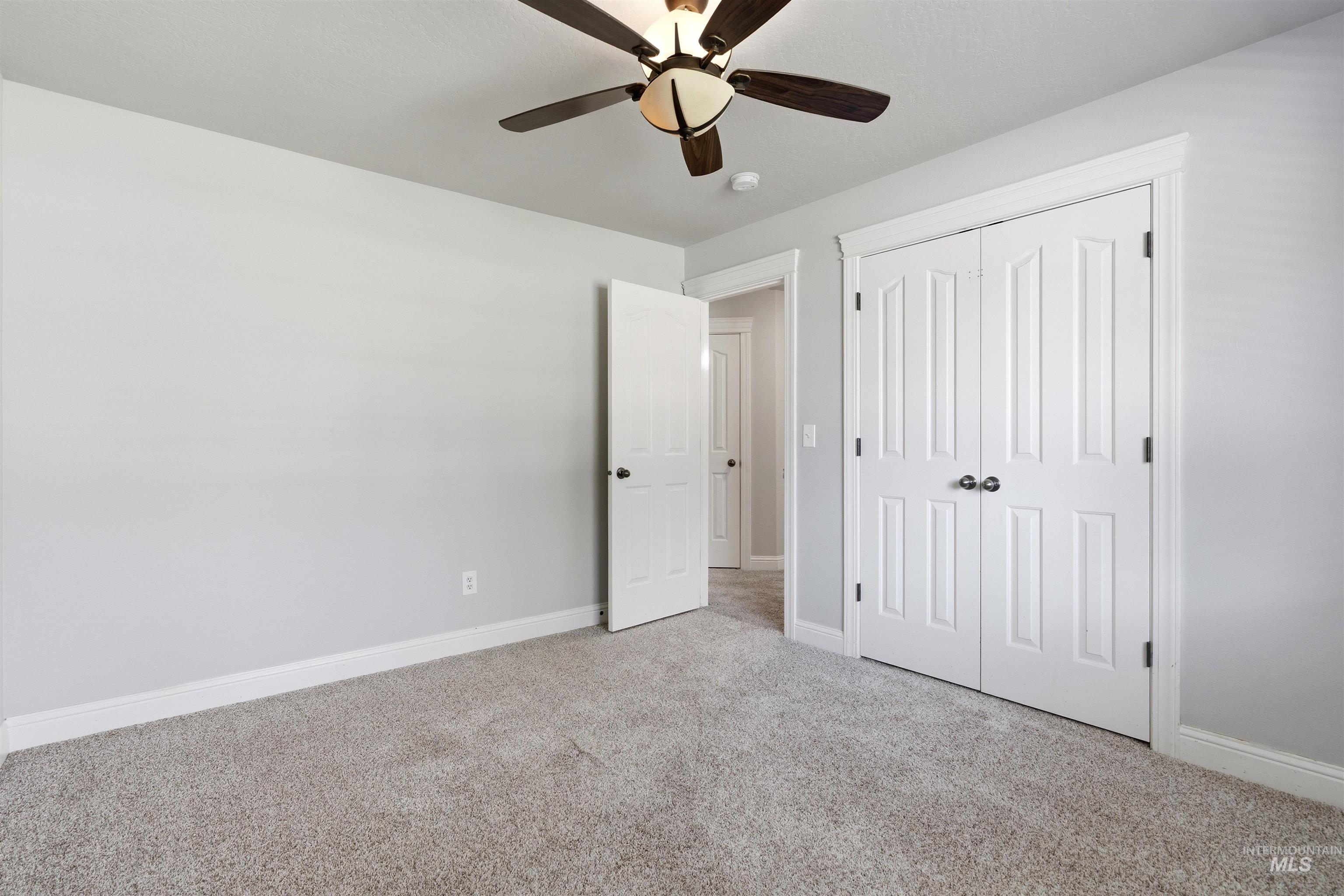 5303 Howard Lane