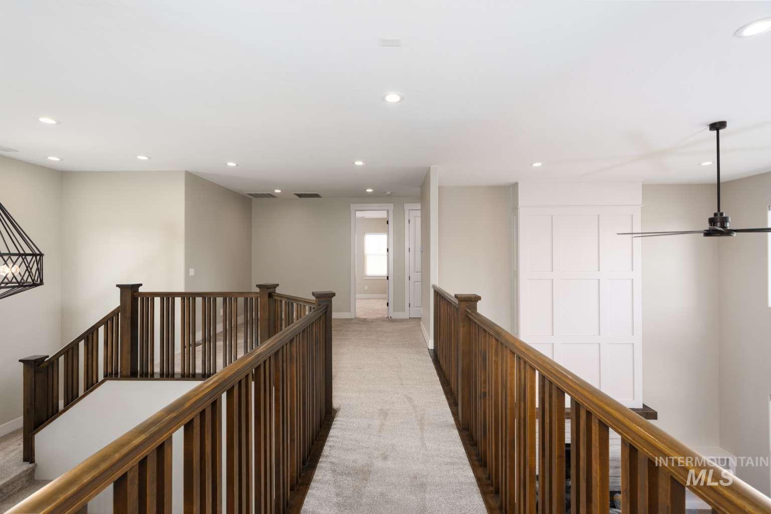 2598 E La Grange Dr