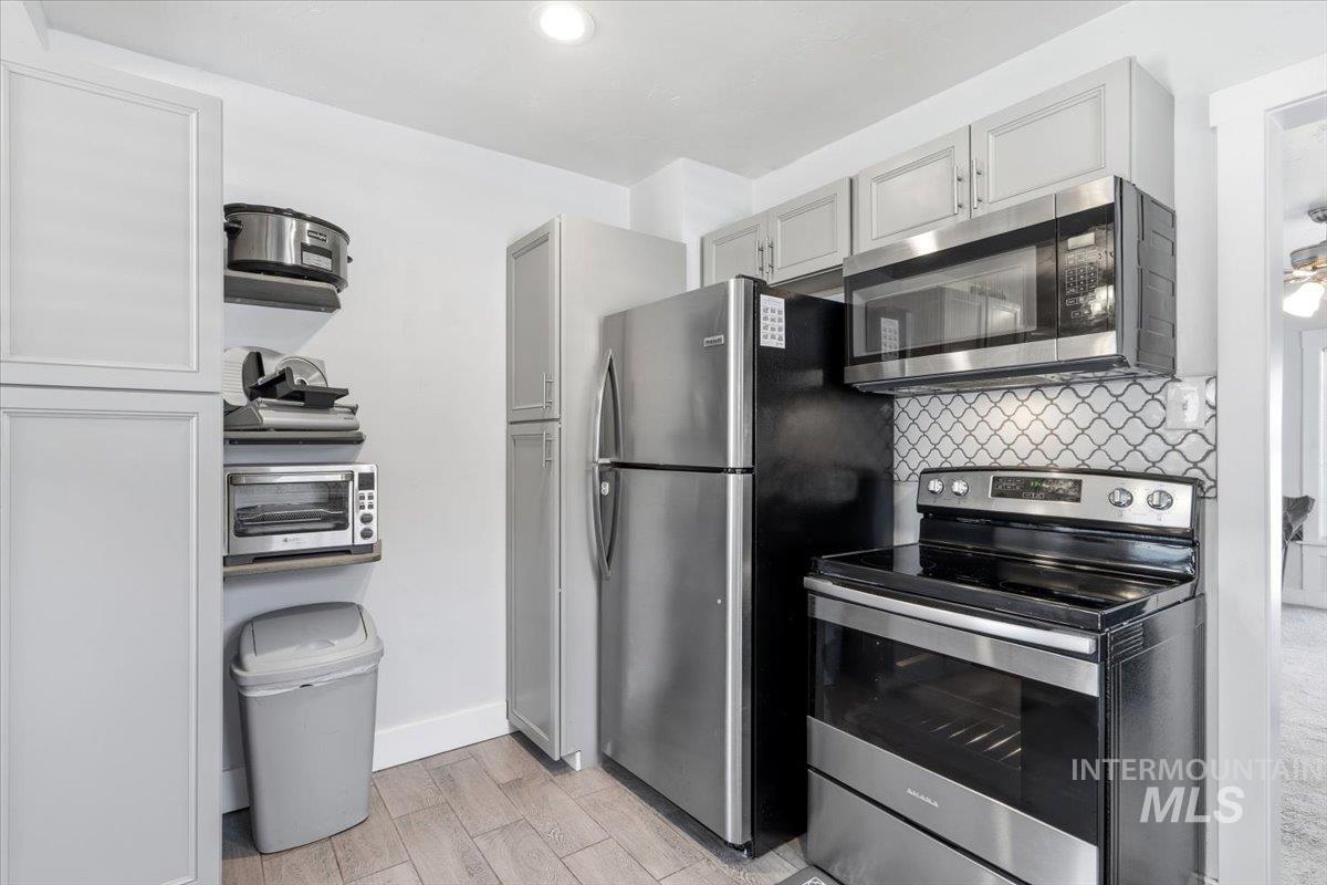 620 16th Avenue S.