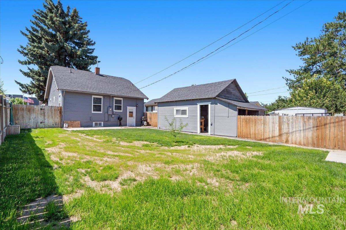 620 16th Avenue S.