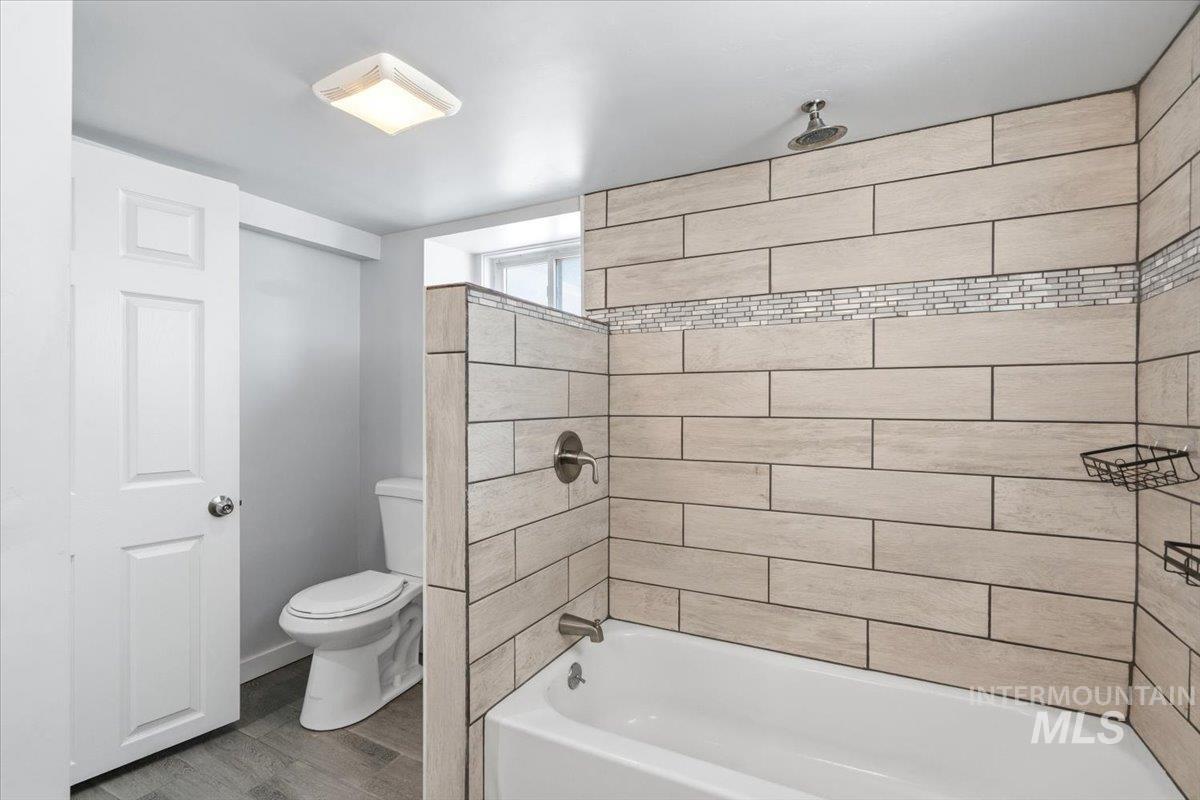 620 16th Avenue S.