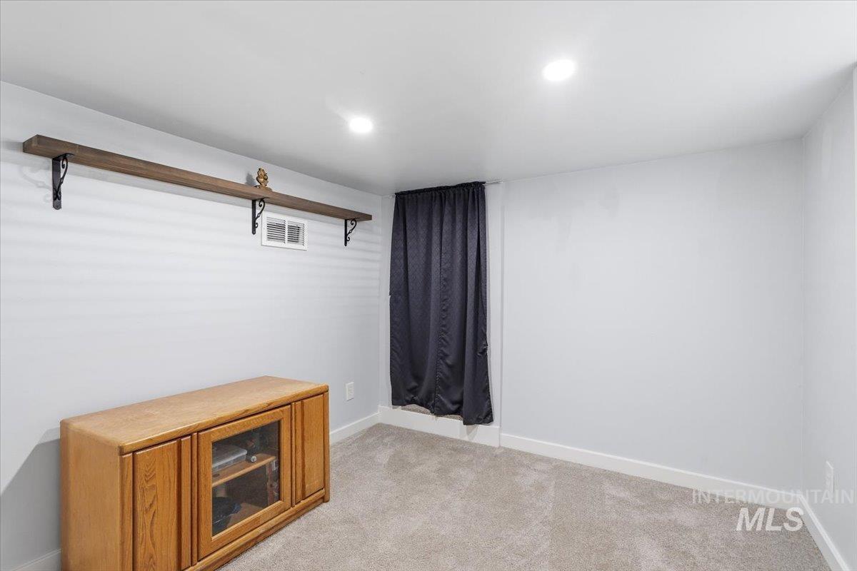 620 16th Avenue S.
