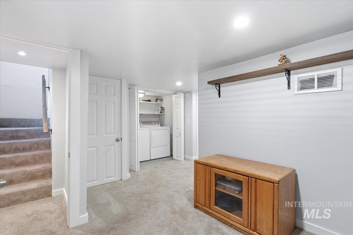 620 16th Avenue S.