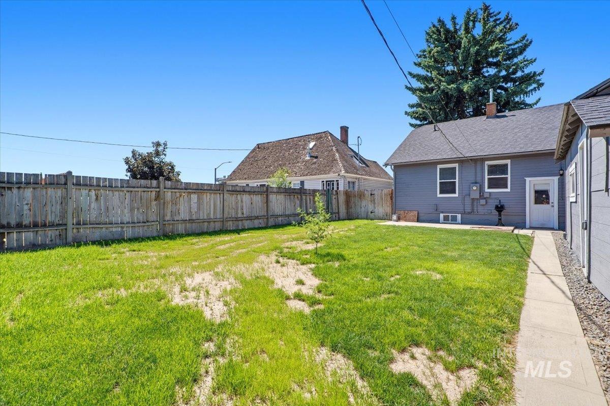 620 16th Avenue S.