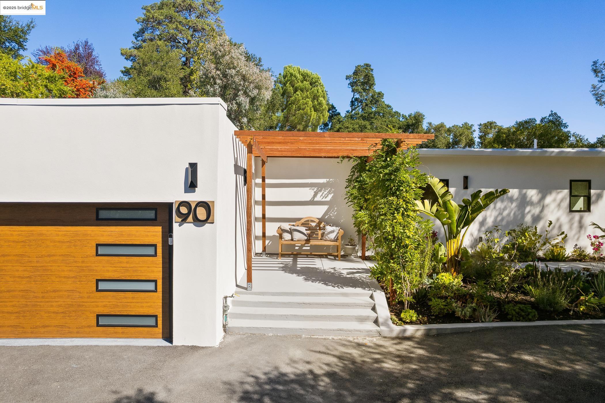 90 Estates Dr