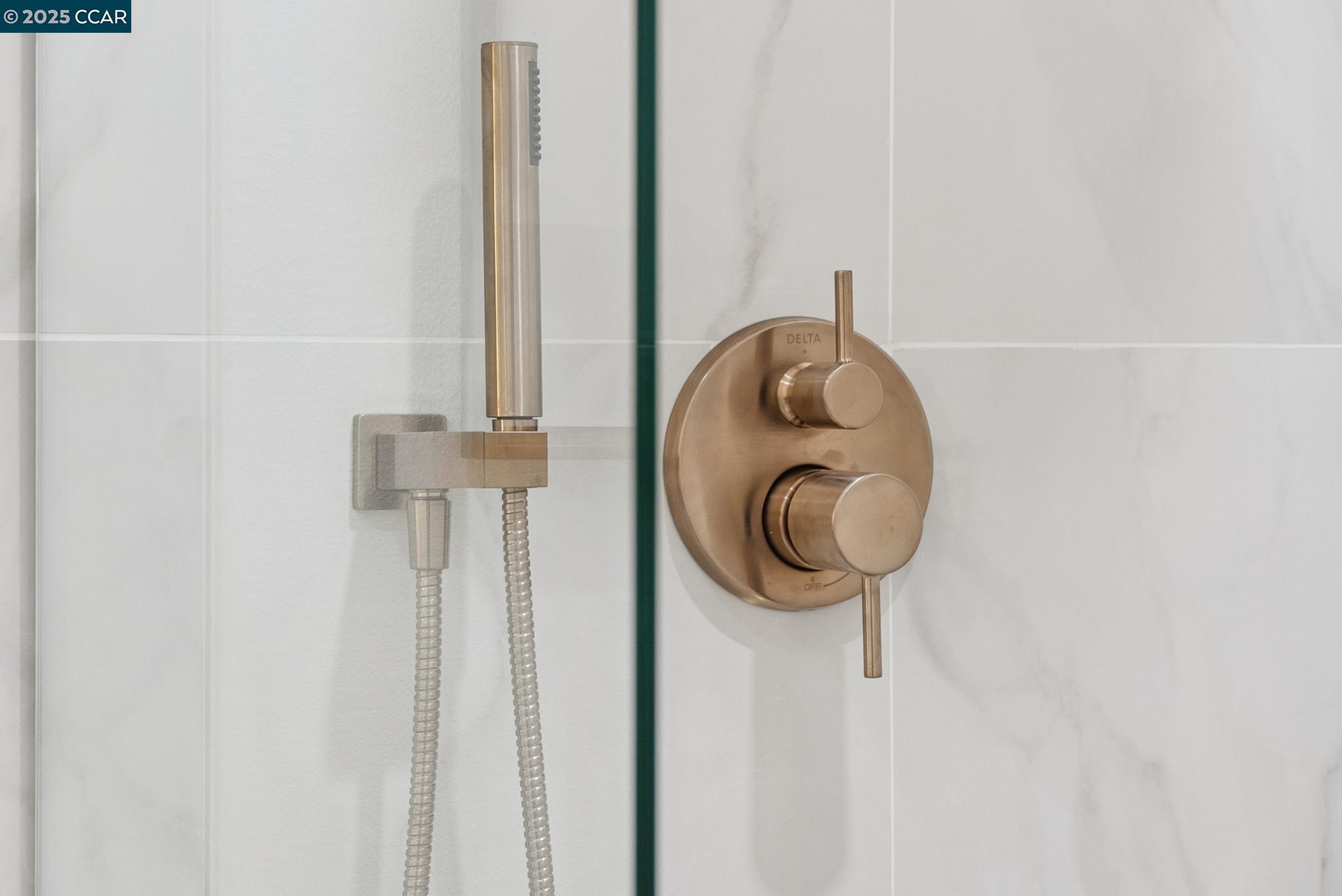 943 MATTERHORN COURT