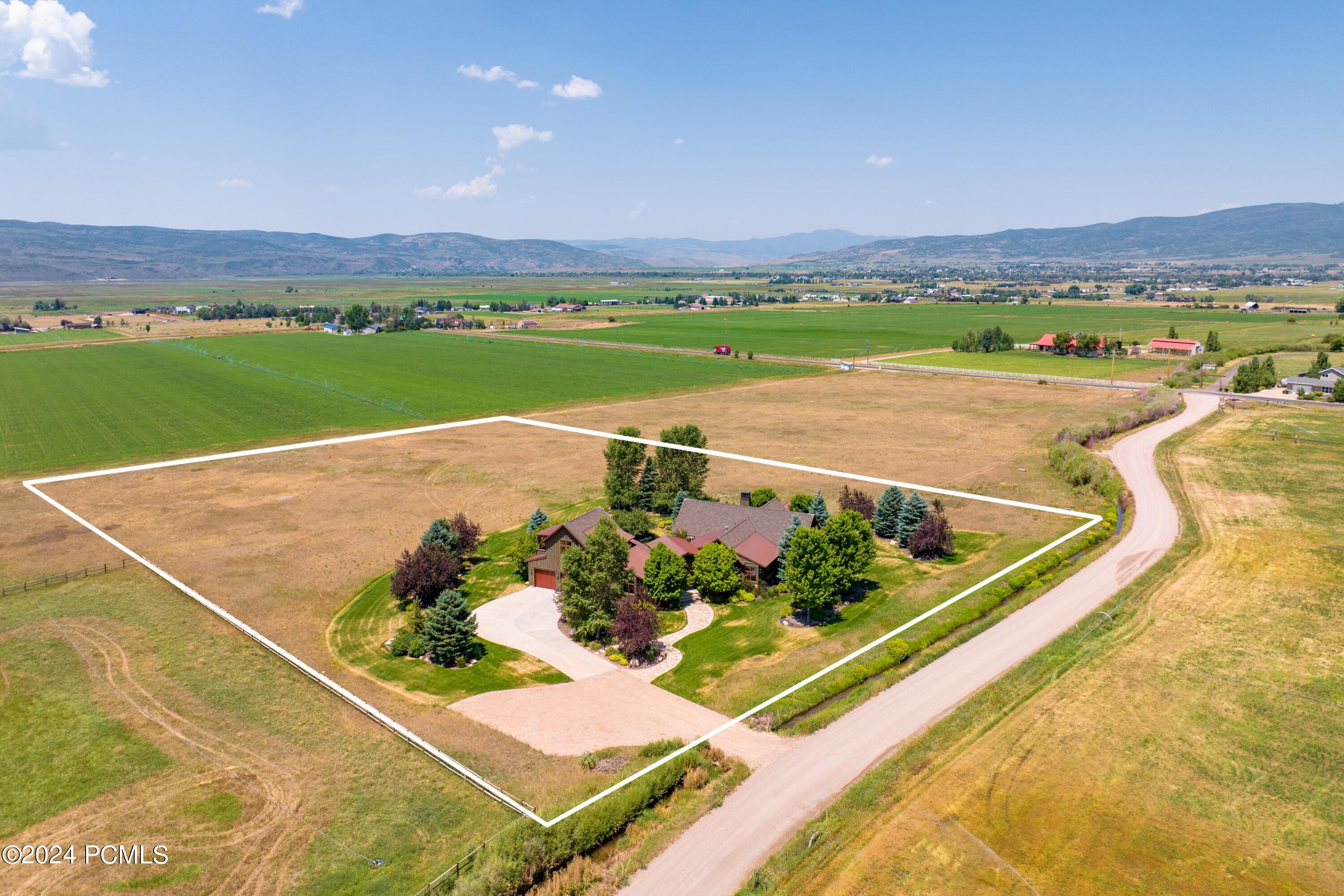 2579 Splendor Valley Road