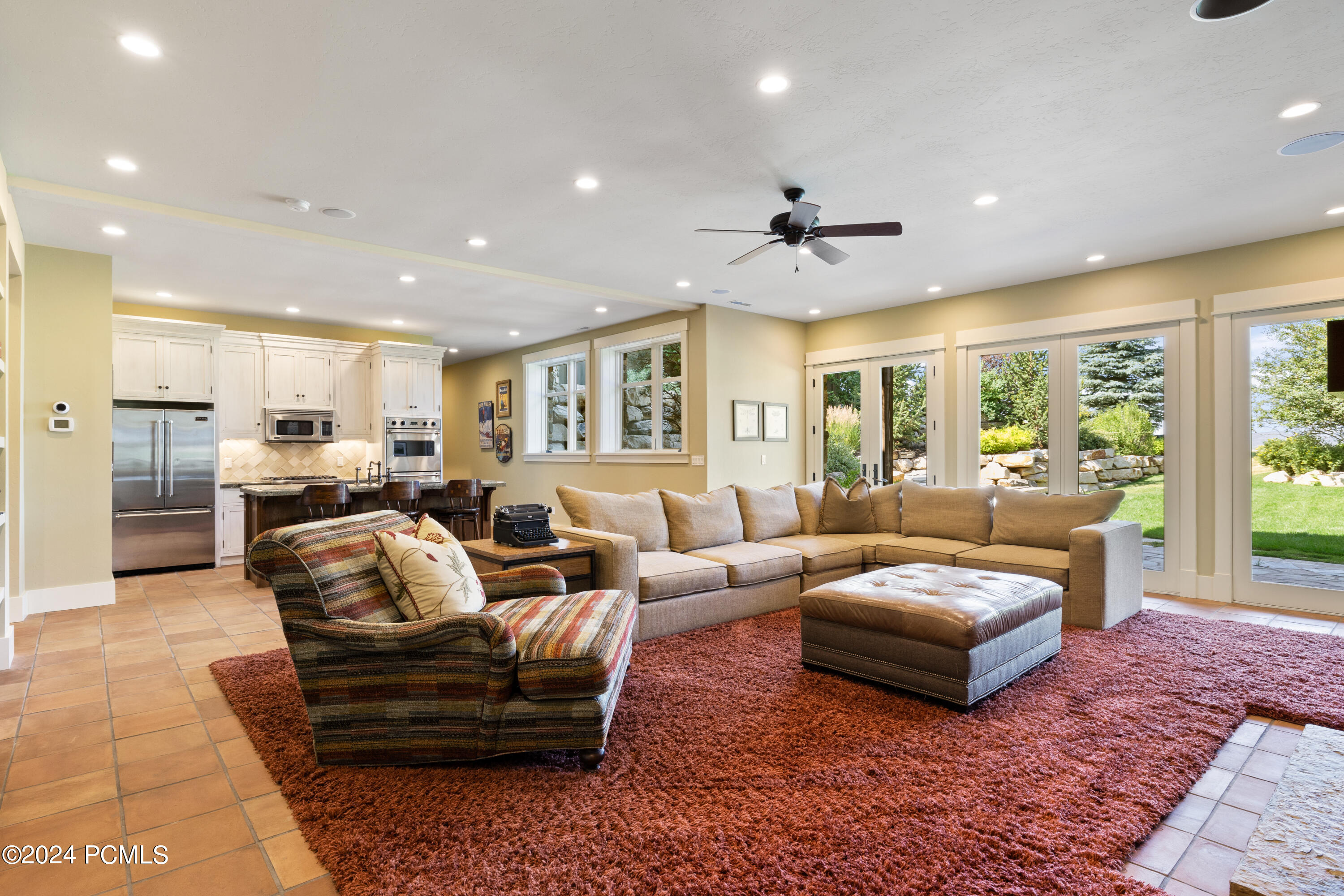 2579 Splendor Valley Road