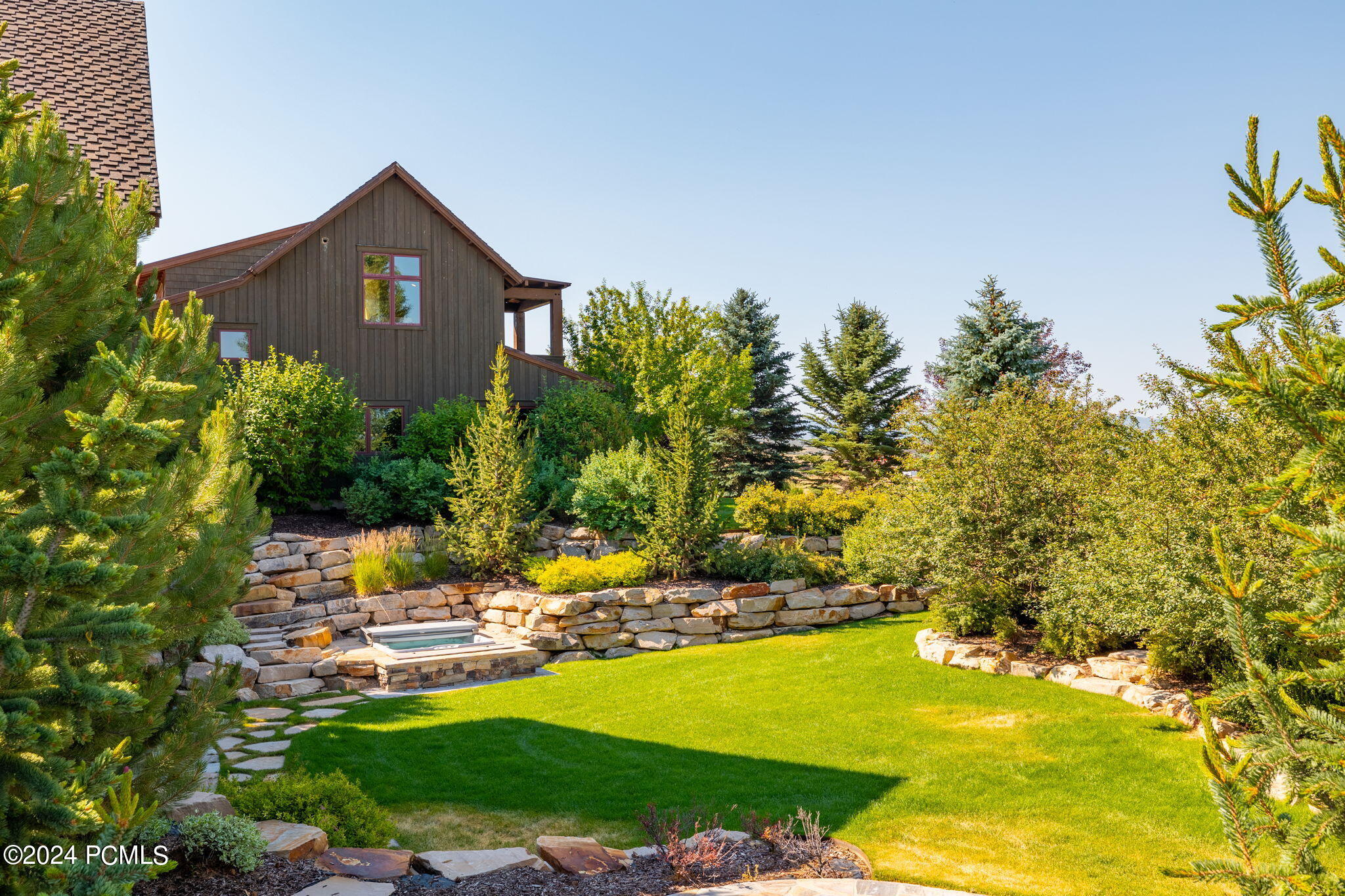 2579 Splendor Valley Road